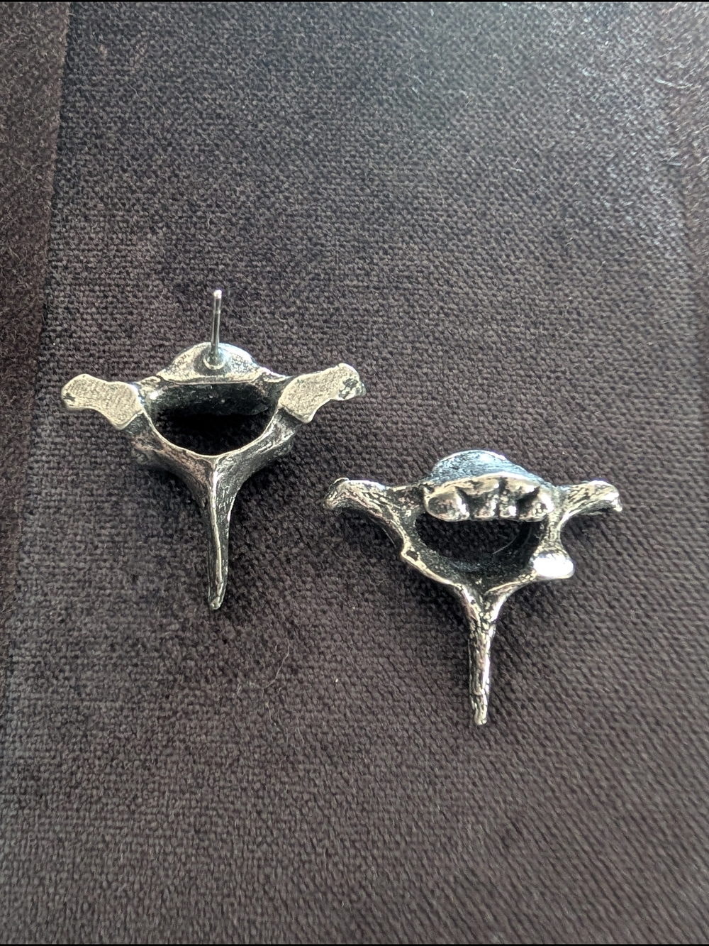 Martha Rotten Vertebrae Earrings - Picture 2 of 4